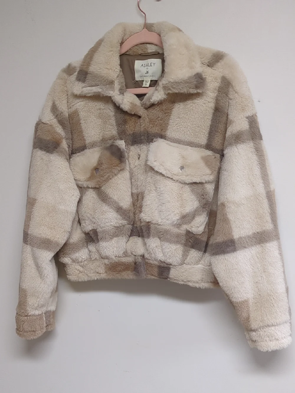 Ashley By 26 International Cream Plaid Teddy Jacket Cropped Faux Fur Size Small - Picture 2 of 8